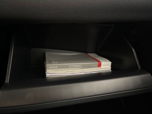 Used 2024 Toyota Corolla LE image 28