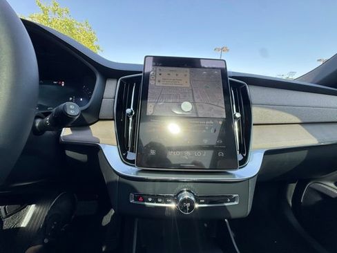 New 2026 Volvo XC90 B6 Plus w/ Protection Package image 31