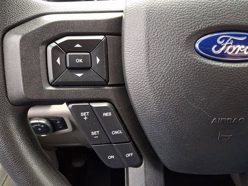 Certified 2022 Ford F350 XLT w/ Black Appearance Package image 19