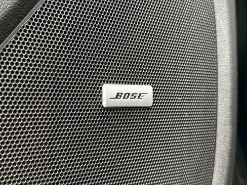 Used 2020 Chevrolet Traverse LT w/ Driver Confidence II Package image 10