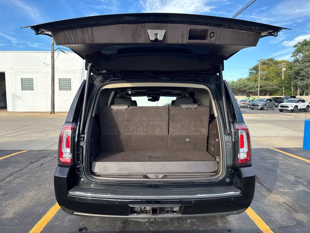 Used 2016 GMC Yukon Denali w/ Open Road Package AWD/4WD image 5
