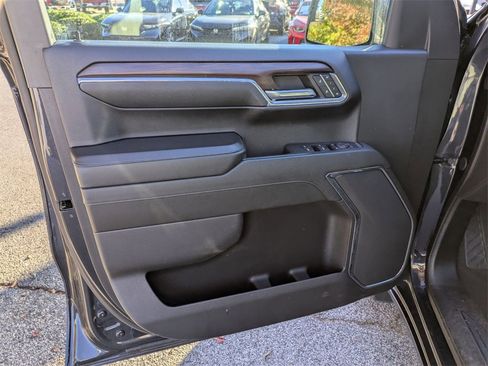 Used 2024 GMC Sierra 1500 SLT image 12