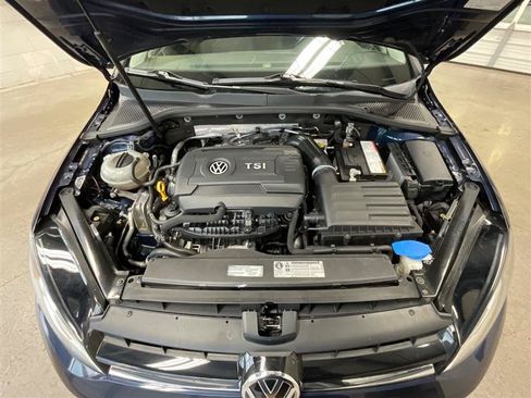 Used 2016 Volkswagen Golf S FWD image 25