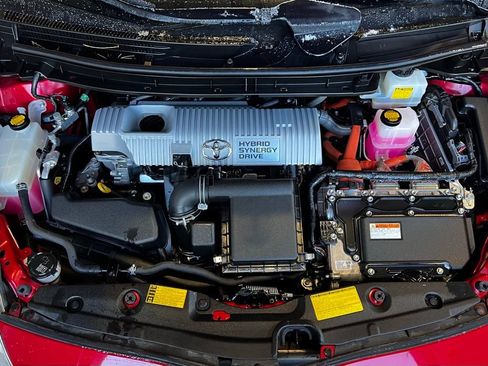 Used 2014 Toyota Prius Four image 12