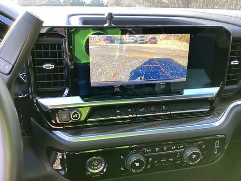 Used 2023 Chevrolet Silverado 1500 LT image 8