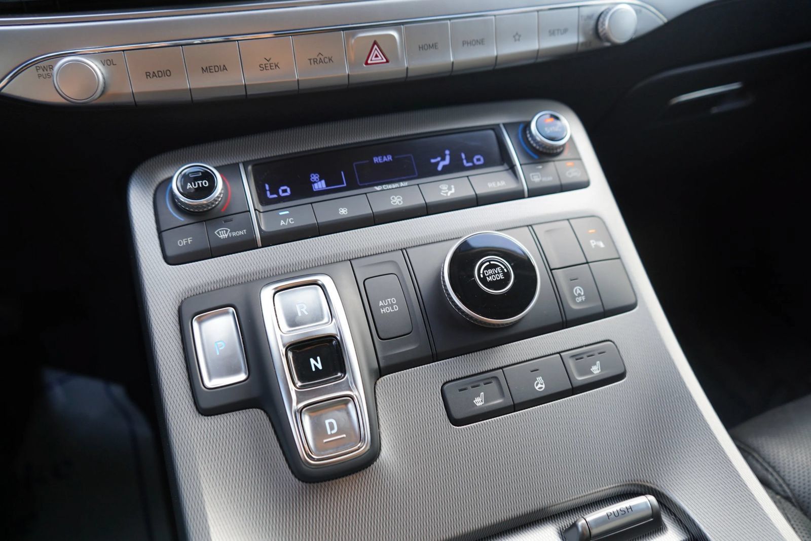 Used 2020 Hyundai Palisade SEL w/ Premium Package FWD image 11