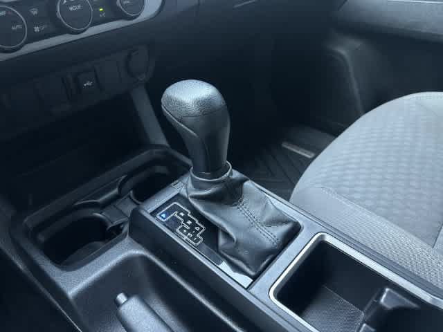 Used 2022 Toyota Tacoma SR AWD/4WD image 31