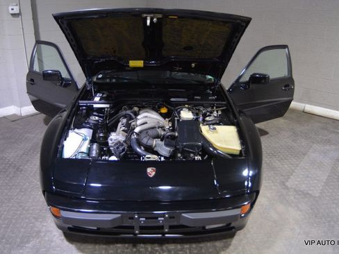 Used 1986 Porsche 944 Coupe image 5