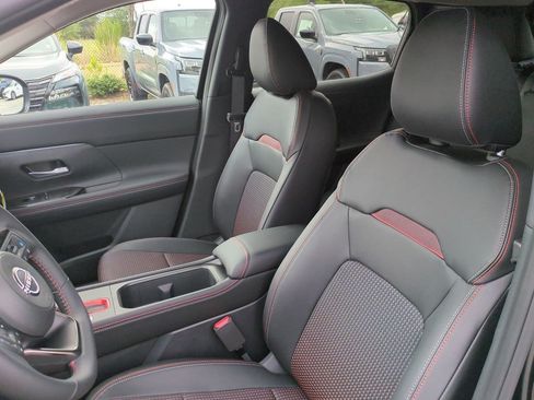 New 2026 Nissan Kicks SR FWD image 15