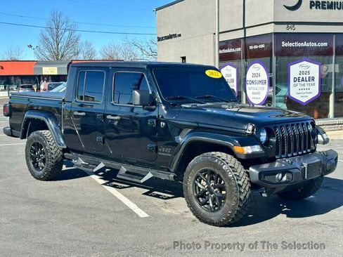 Used 2022 Jeep Gladiator Sport image 3