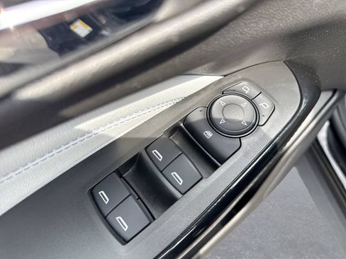 Used 2026 Chevrolet Trax LT FWD image 13