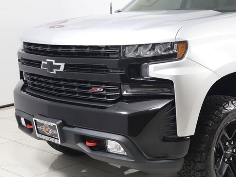 Used 2019 Chevrolet Silverado 1500 LT Trail Boss AWD/4WD image 47