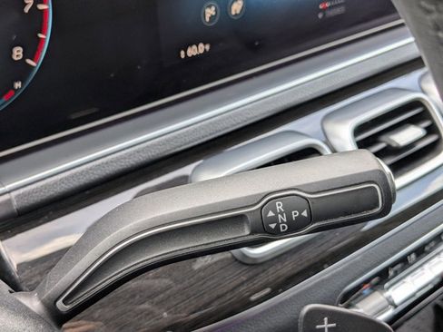 Used 2020 Mercedes-Benz GLE 350 4MATIC w/ Premium Package image 12