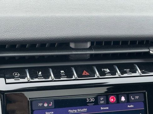 Certified 2023 Jeep Grand Cherokee Altitude image 18