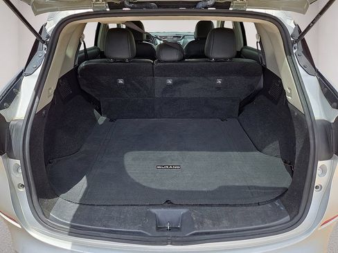 Used 2023 Nissan Murano SV AWD/4WD image 14