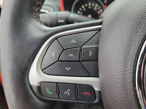 Used 2018 Jeep Compass Trailhawk w/ Navigation Group image 24