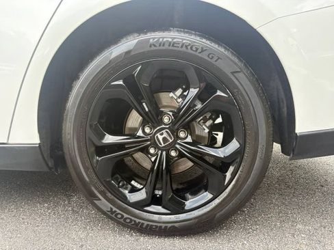 Used 2025 Honda Accord SE image 12