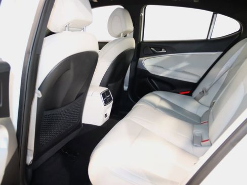 Used 2024 Genesis G70 2.5T image 49