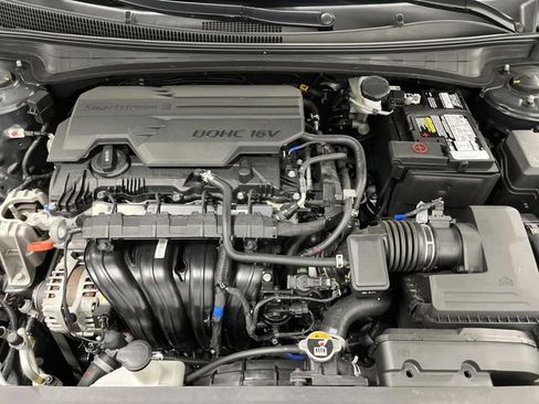 Used 2024 Hyundai Elantra SEL w/ Convenience Package image 36