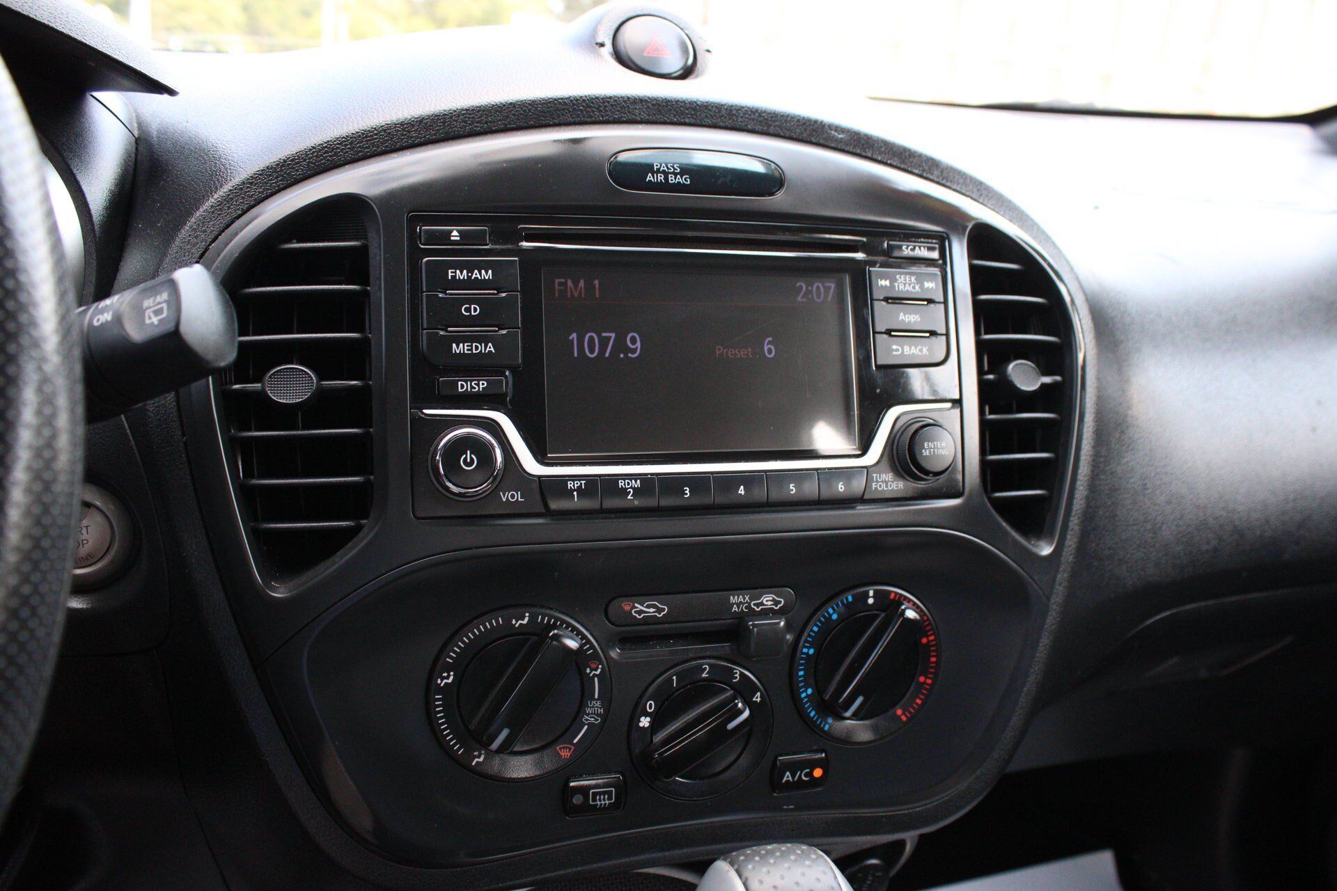 Used 2015 Nissan Juke S AWD/4WD image 34