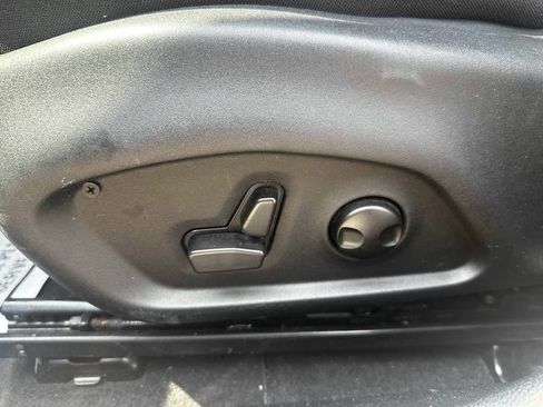 Used 2022 Jeep Compass Sport image 12