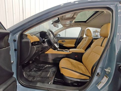 Used 2025 Nissan Sentra SV w/ SV Premium Package FWD image 24