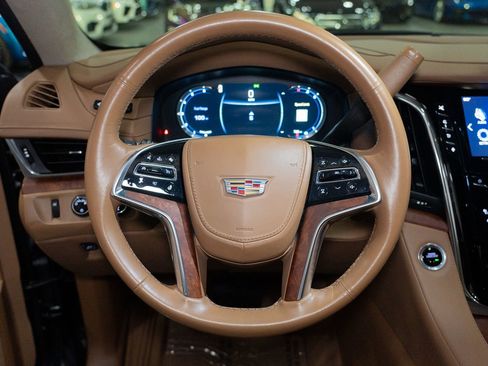 Used 2016 Cadillac Escalade ESV Platinum AWD/4WD image 50