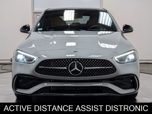 Used 2025 Mercedes-Benz C 300 4MATIC Sedan image 3