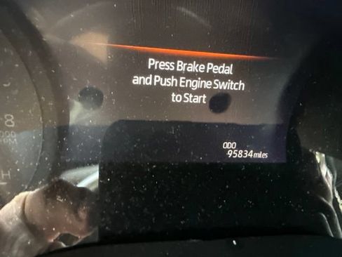 Used 2019 Toyota Avalon XLE w/ Moonroof Package FWD image 9