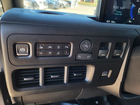 New 2025 Chevrolet Brightdrop 400 image 8