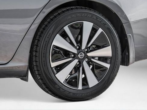 Used 2021 Nissan Altima 2.5 SV w/ SV Premium Package image 65