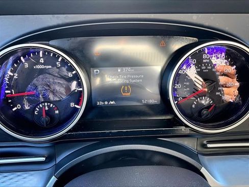 Used 2024 Kia Carnival LX FWD image 25