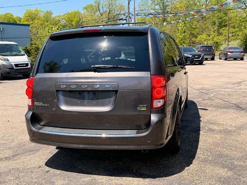 Used 2019 Dodge Grand Caravan GT FWD image 8