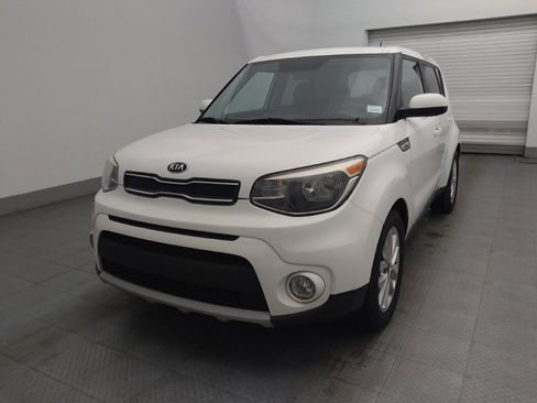Used 2019 Kia Soul + image 15
