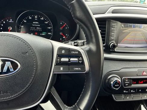 Used 2020 Kia Sorento EX AWD/4WD image 38