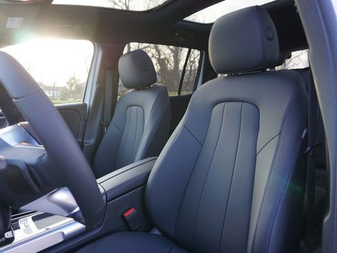 New 2026 Mercedes-Benz GLB 250 4MATIC image 11