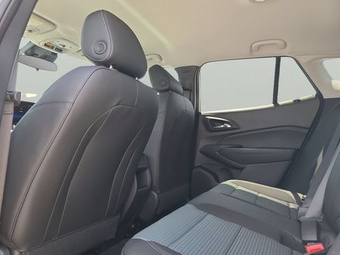 New 2026 Chevrolet Trax LT w/ Midnight Edition FWD image 10