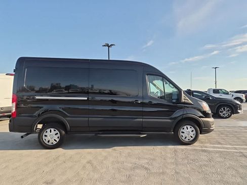 Used 2025 Ford Transit 250 148 Medium Roof RWD image 4
