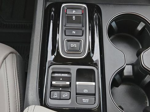 Used 2024 Honda Pilot EX-L image 16