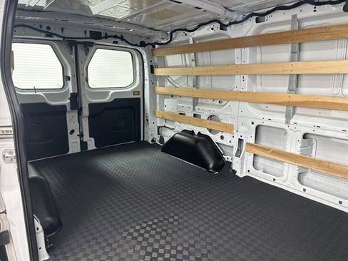 Used 2024 Ford Transit 250 Low Roof w/ Exterior Upgrade Package image 26