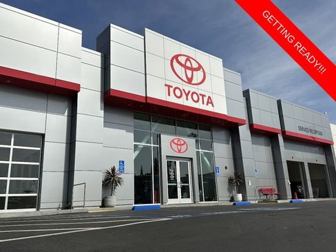 Used 2024 Nissan Sentra SV FWD image 29