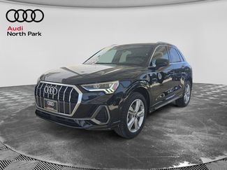 Certified 2023 Audi Q3 2.0T Premium Plus AWD/4WD video 1