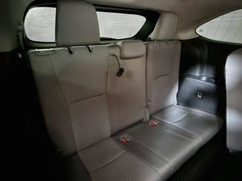 Used 2023 Toyota Highlander LE FWD image 25