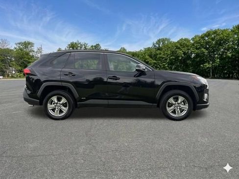 Used 2024 Toyota RAV4 XLE w/ Convenience Package AWD/4WD image 10