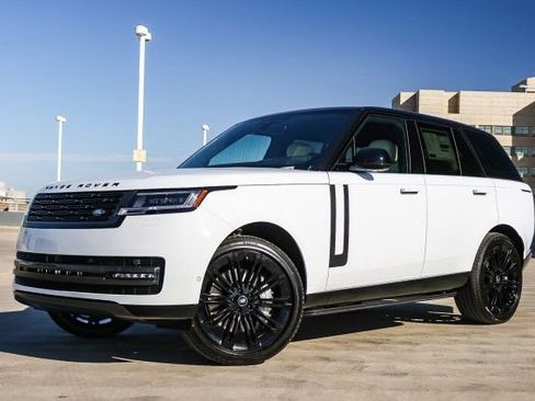 New 2025 Land Rover Range Rover SE image 1