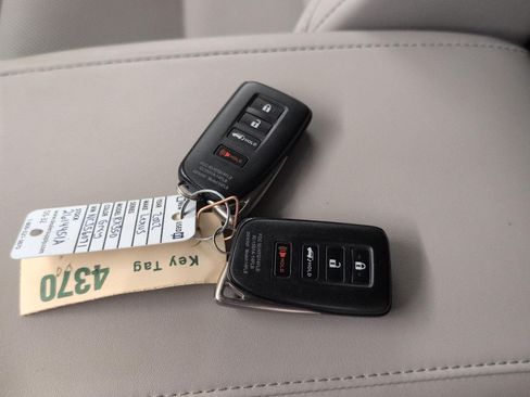 Used 2022 Lexus RX 350 AWD w/ Premium Package image 27