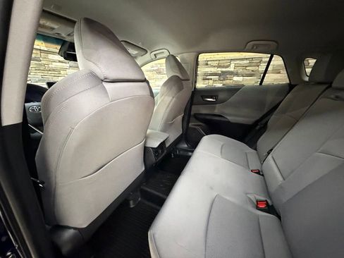 Used 2023 Toyota Venza LE AWD/4WD image 26