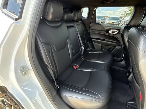 Used 2024 Jeep Compass Trailhawk AWD/4WD image 29