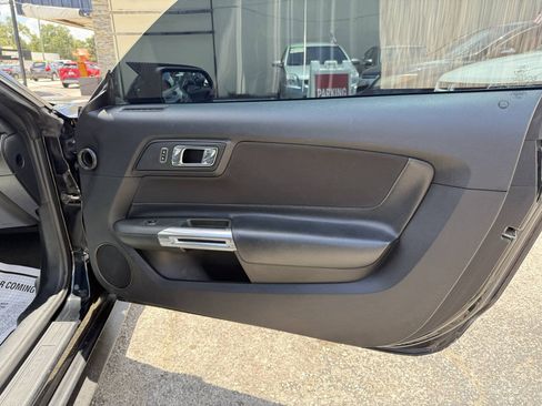 Used 2016 Ford Mustang Coupe w/ Equipment Group 051A RWD image 23