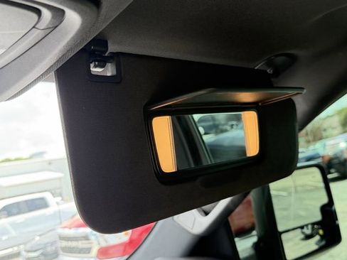 Used 2024 Chevrolet Silverado 2500 High Country w/ High Country Premium Package image 26